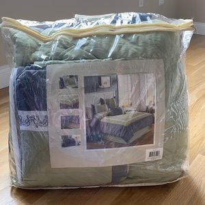 5 Piece Quilted Room Ensemble